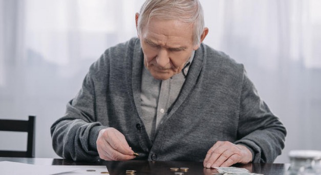 A magyar nyugdíjasok a legszegényebbek közé tartoznak Európában